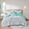 Full/Queen Reversible Comforter Set