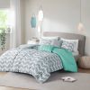 Full/Queen Reversible Comforter Set